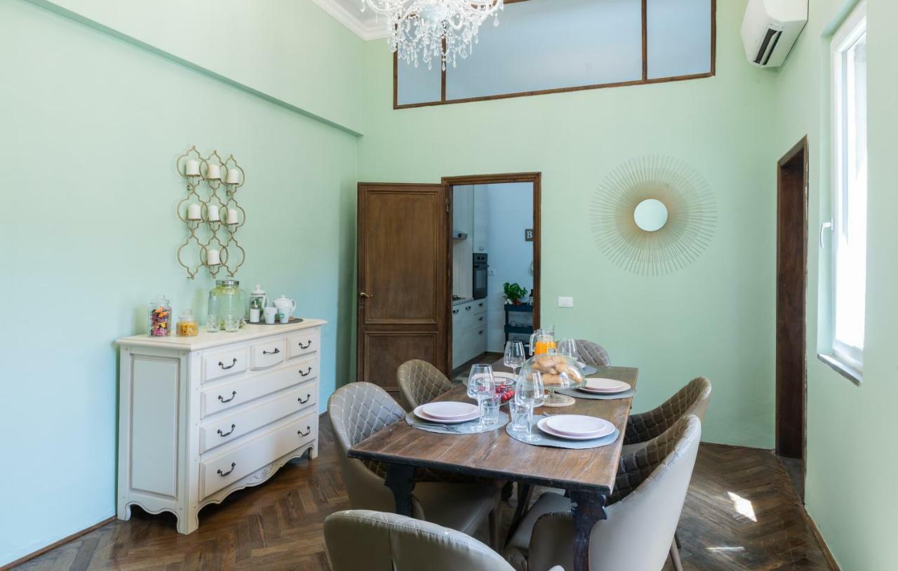 Apartamento Historic Center Palace - Huge 4 Bedrooms Santa Croce - By Likehomeflorence Florencia